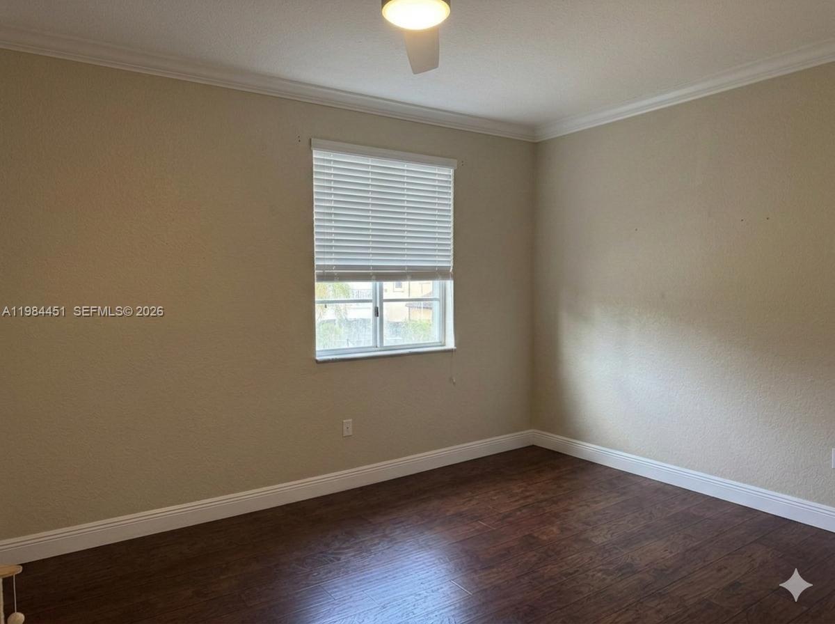 CRESTVIEW LAKES - Residential