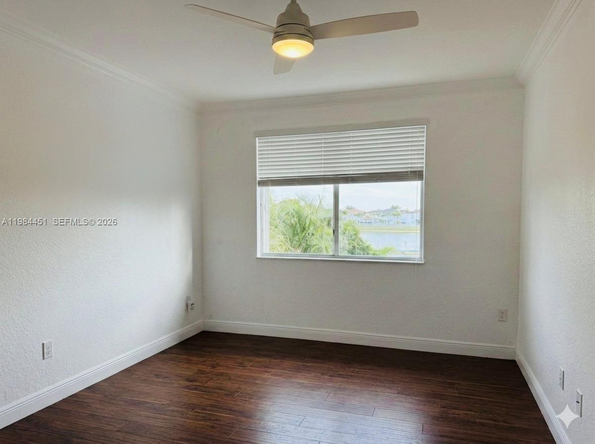 CRESTVIEW LAKES - Residential