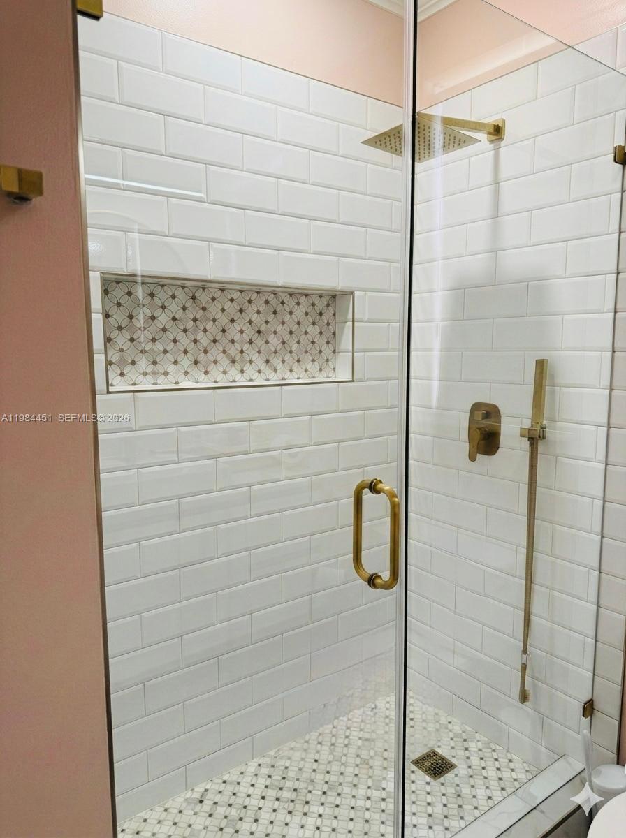 CRESTVIEW LAKES - Residential