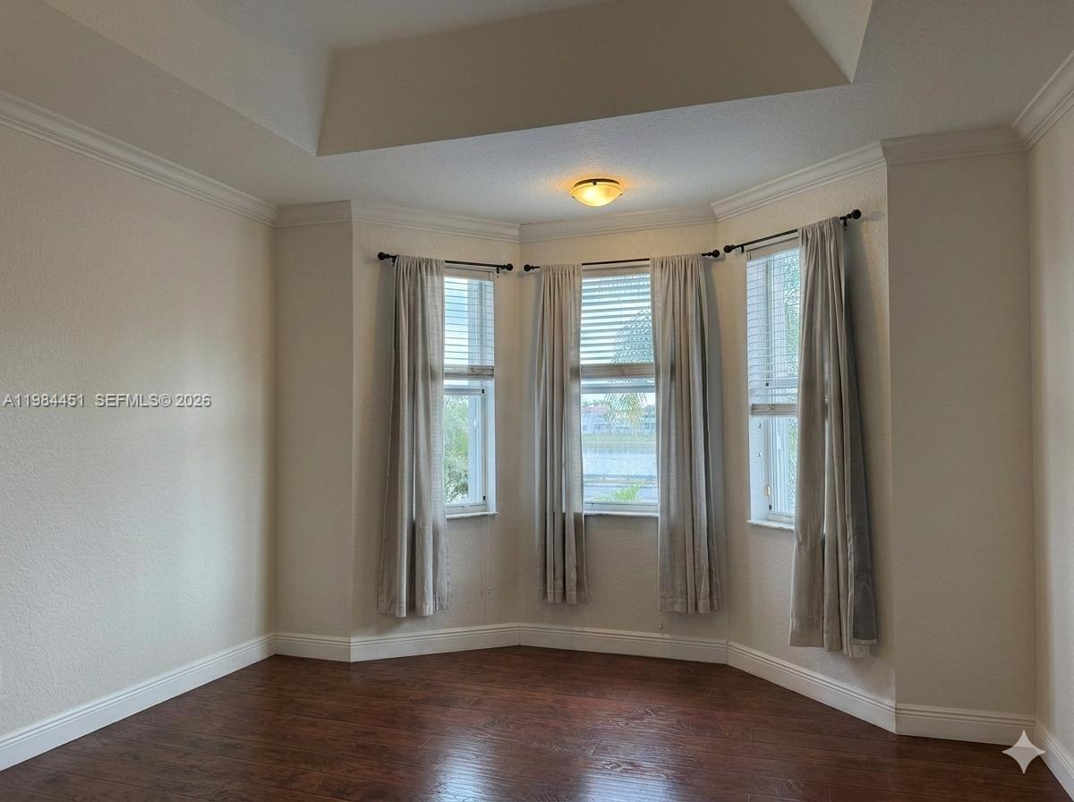 CRESTVIEW LAKES - Residential