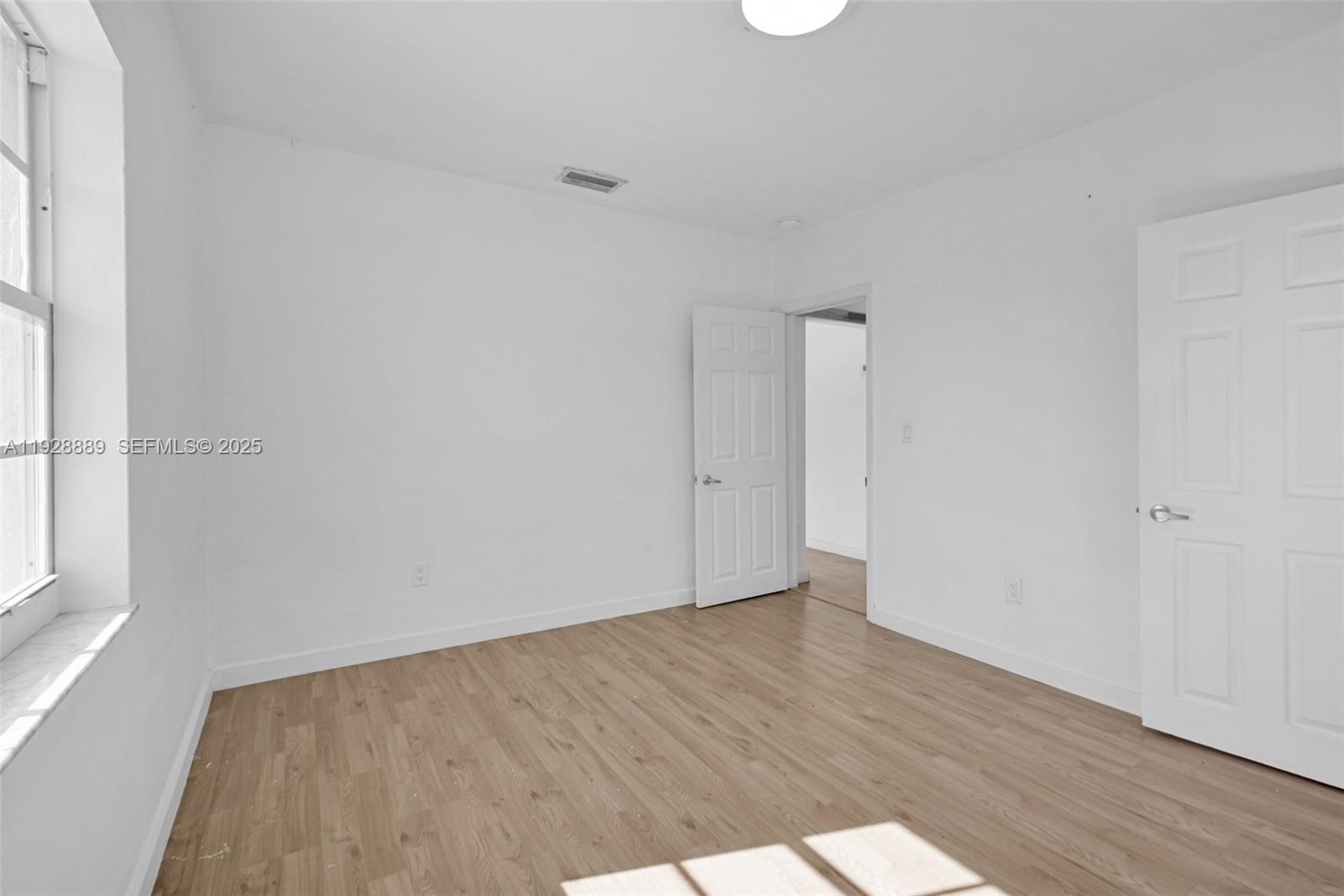 GABLES MANOR SUB - Residential Income