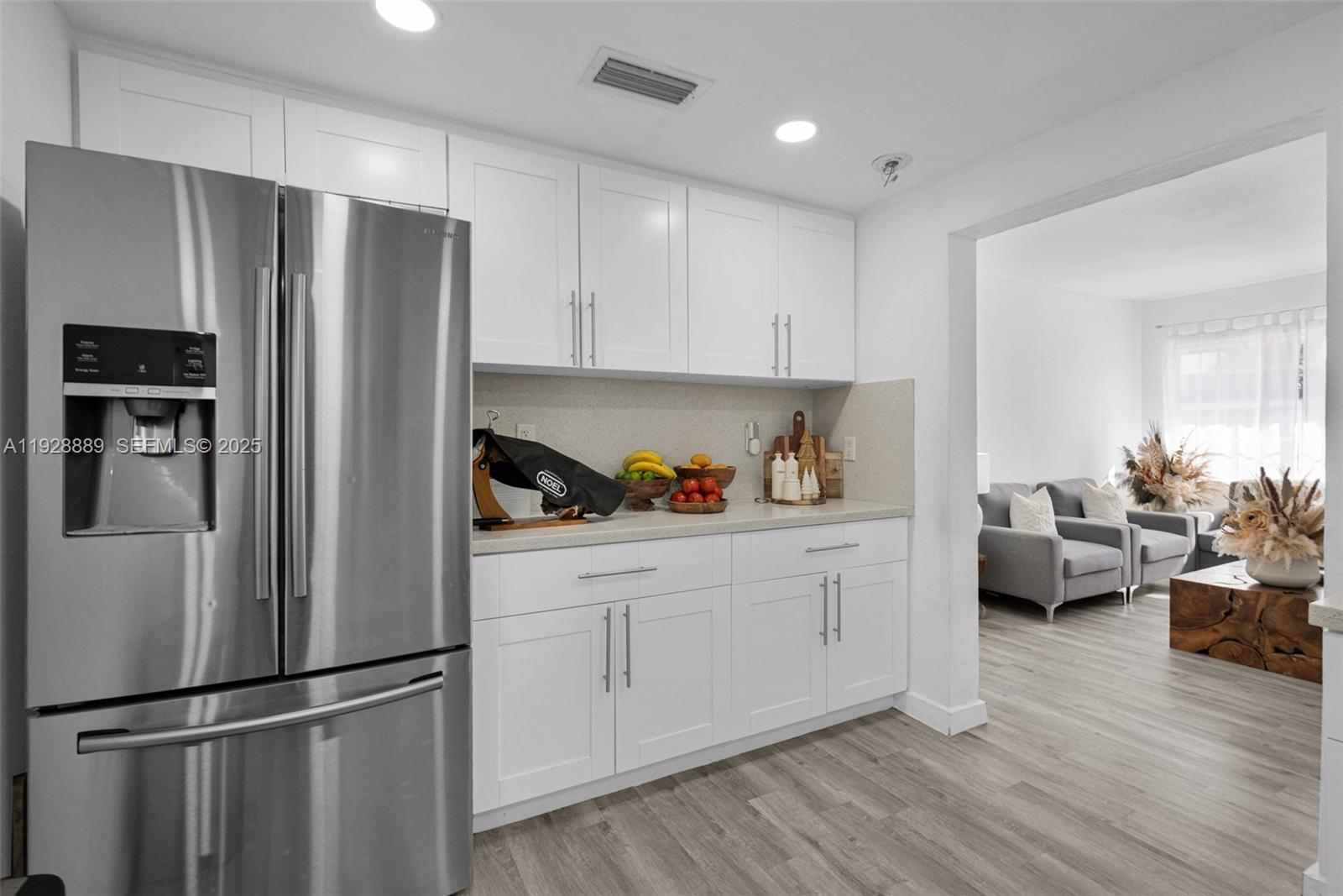 GABLES MANOR SUB - Residential Income