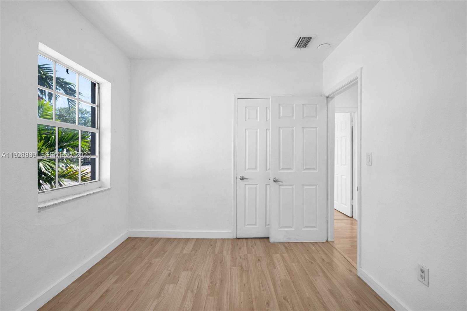 GABLES MANOR SUB - Residential Income