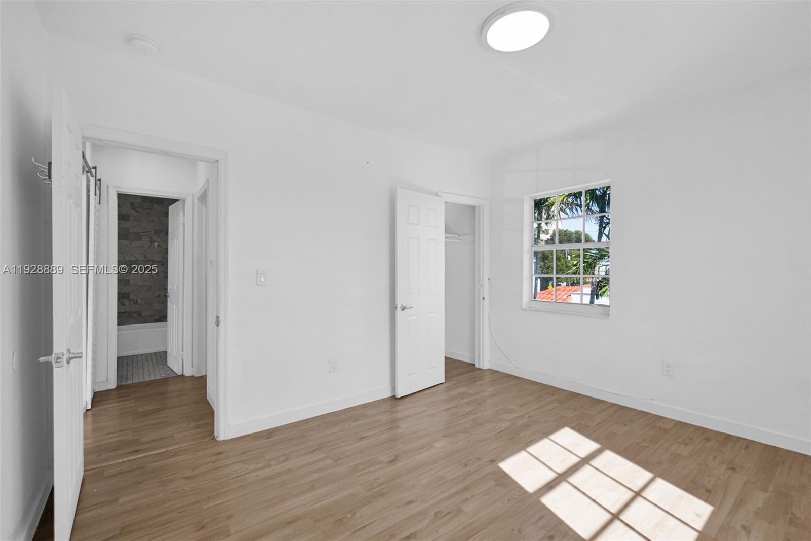 GABLES MANOR SUB - Residential Income