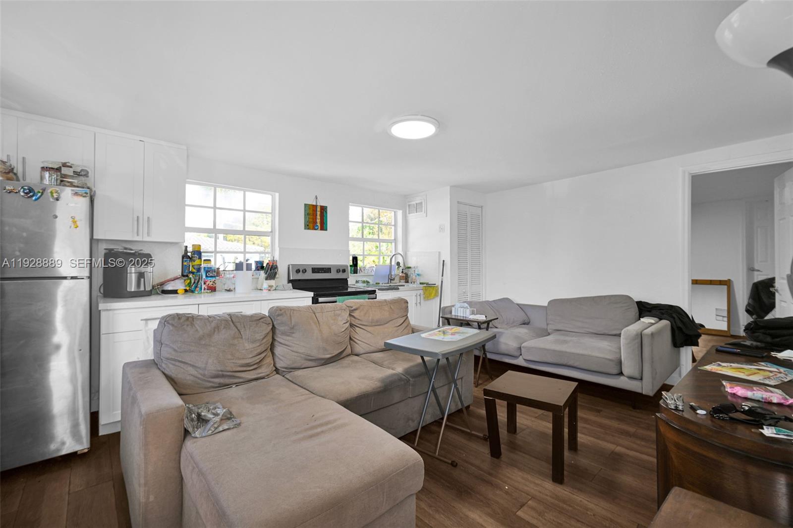 GABLES MANOR SUB - Residential Income