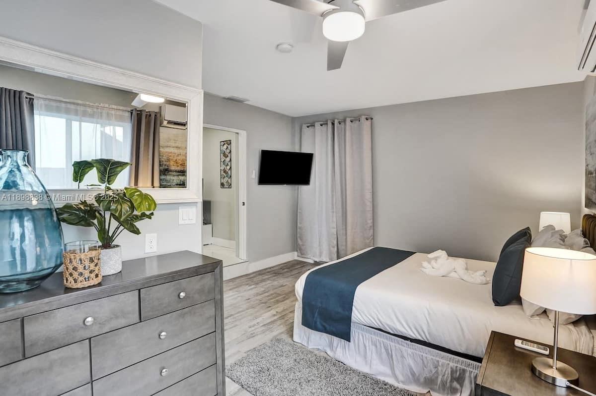 SUNSET TRAILS NO 5 - Residential Lease