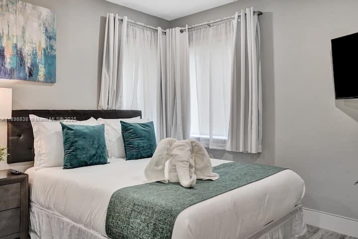 SUNSET TRAILS NO 5 - Residential Lease