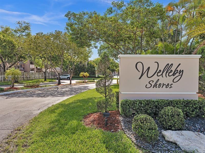 9928 Nob Hill Ct