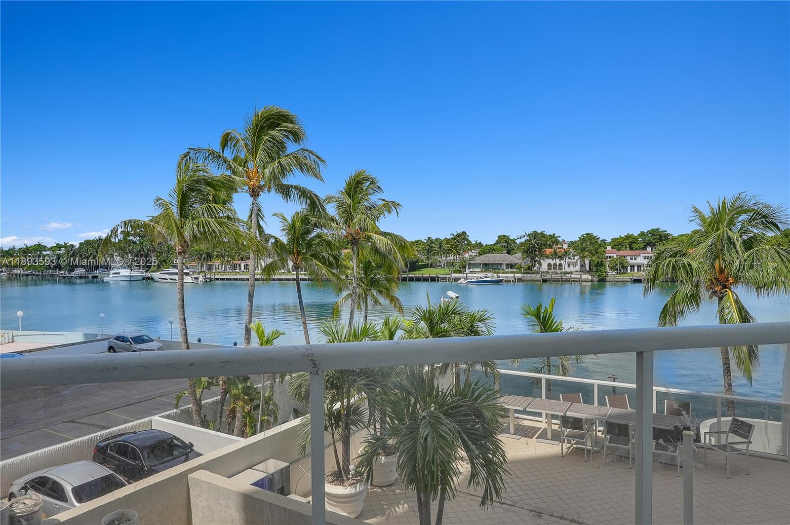 LA RIVE GAUCHE CONDO - Residential