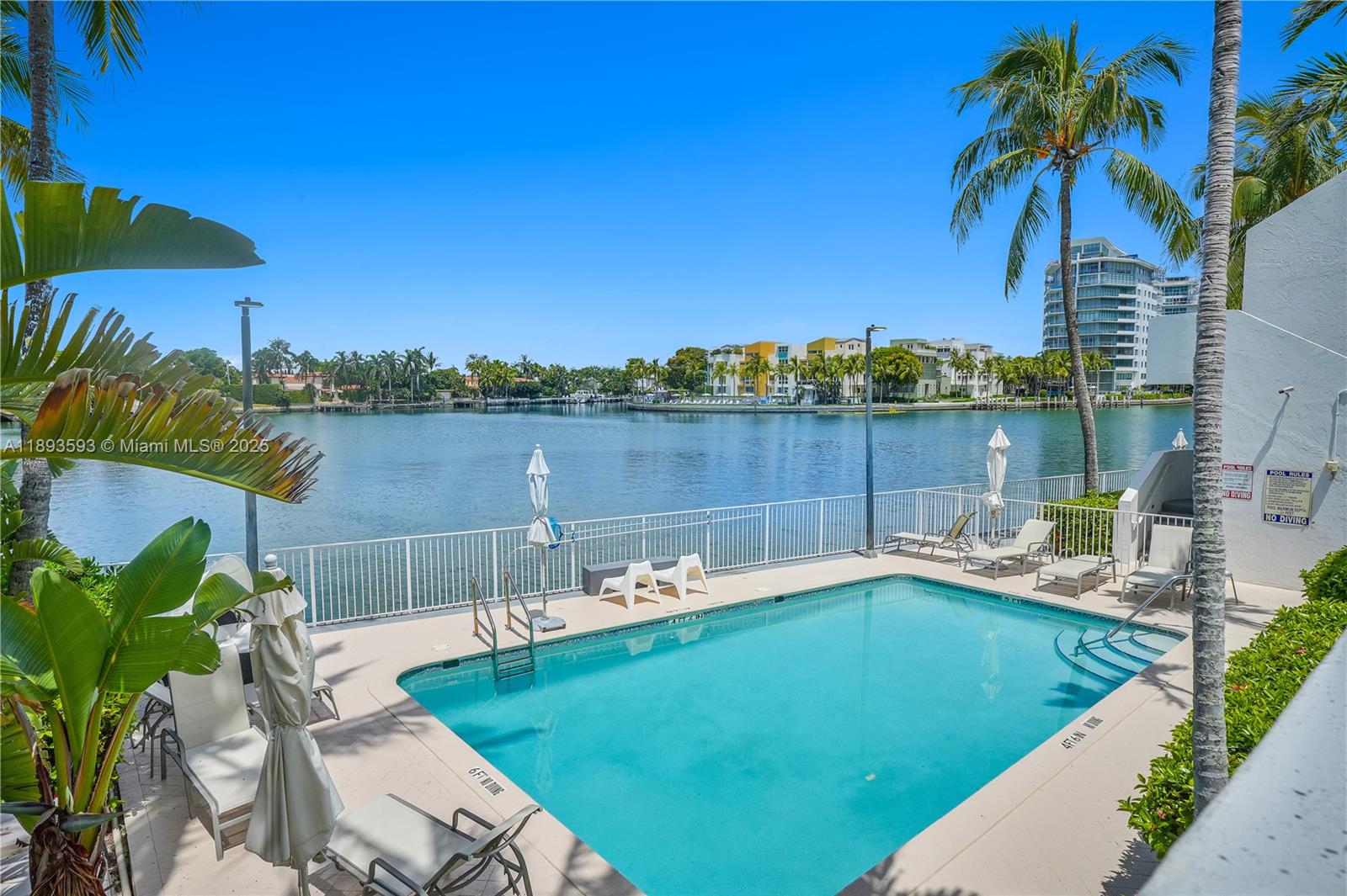 LA RIVE GAUCHE CONDO - Residential