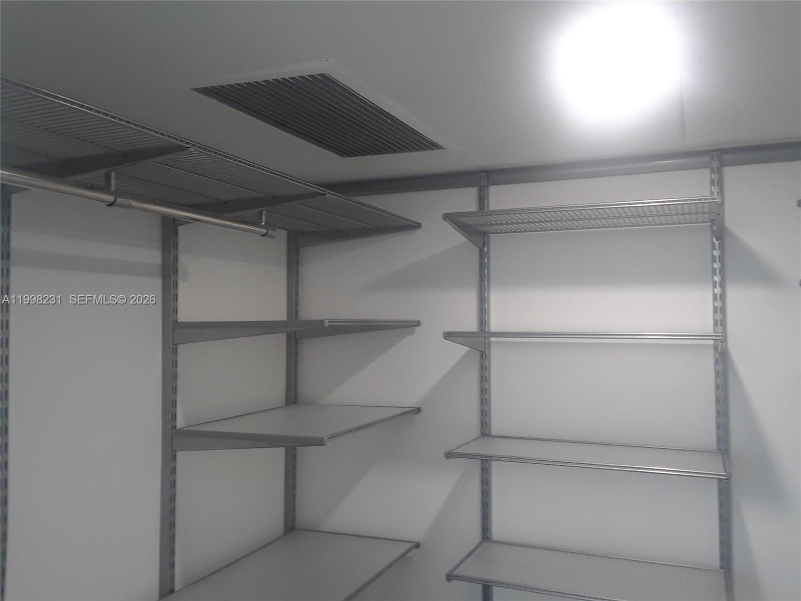 BAY PARK TOWERS CONDO - Residential Lease