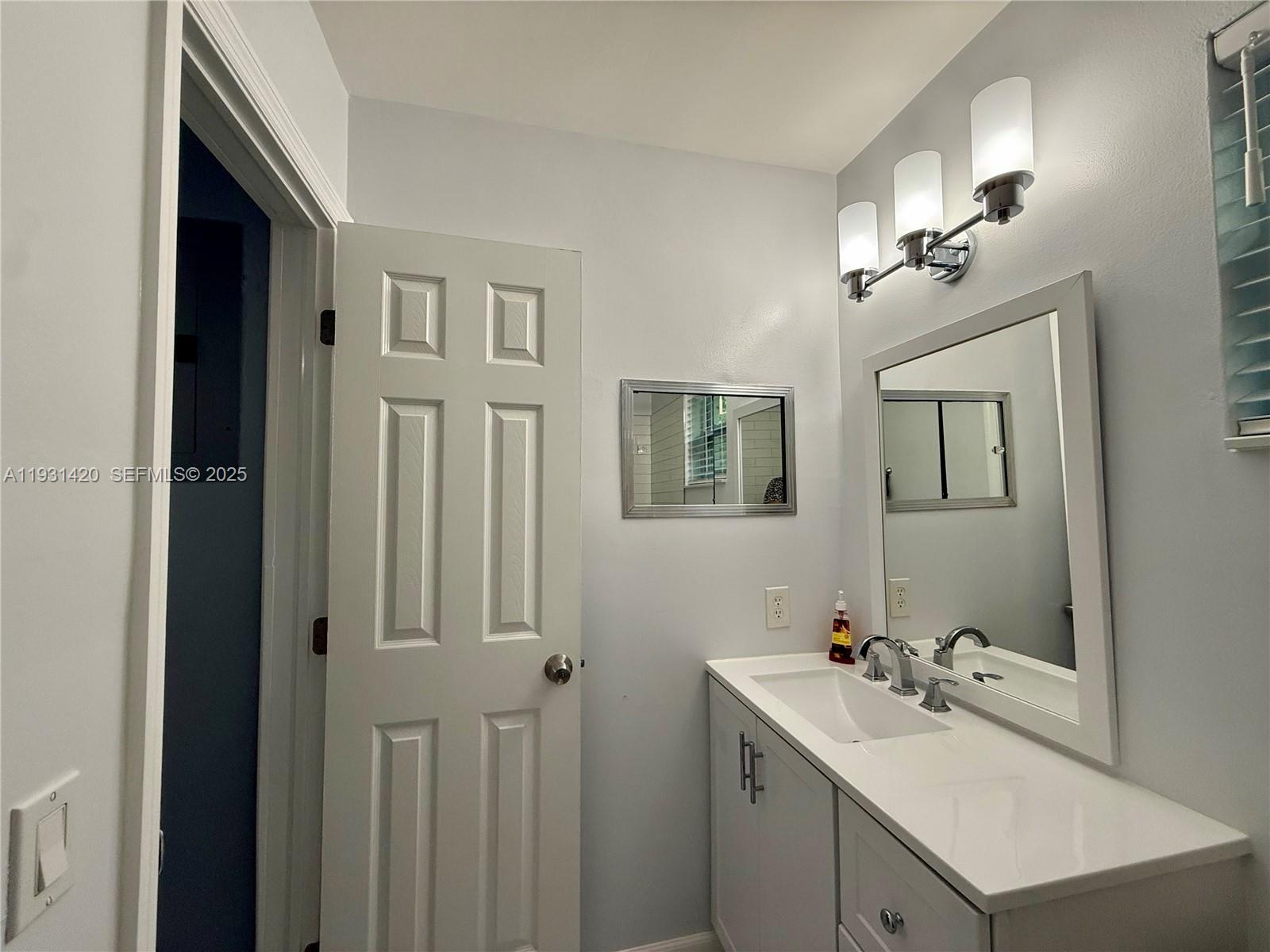 CRYSTAL COURT MANOR NO 5 - Residential