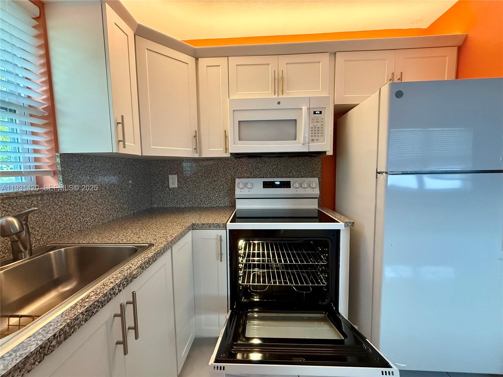 CRYSTAL COURT MANOR NO 5 - Residential