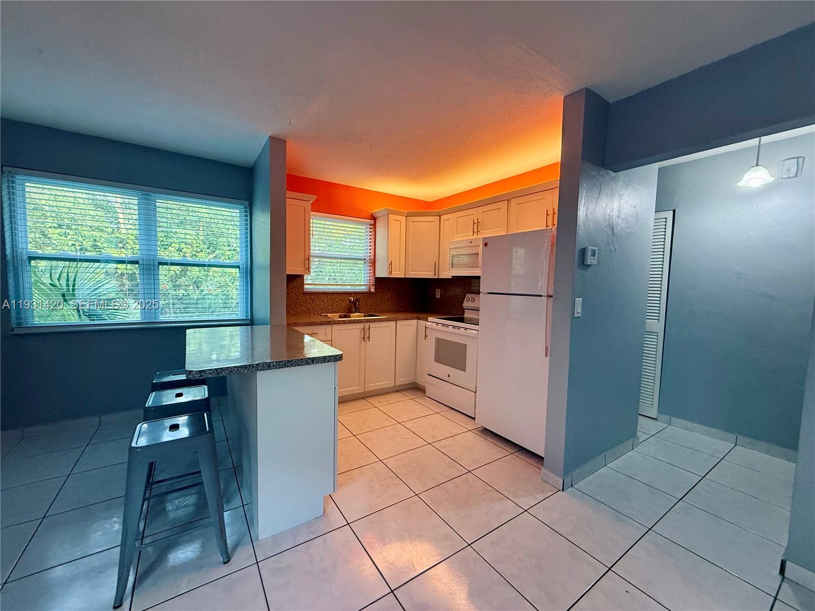 CRYSTAL COURT MANOR NO 5 - Residential