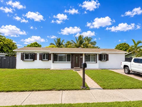 Photo of 2950 NW 210th Ter, Miami Gardens, FL 33056 (MLS # A12064384)