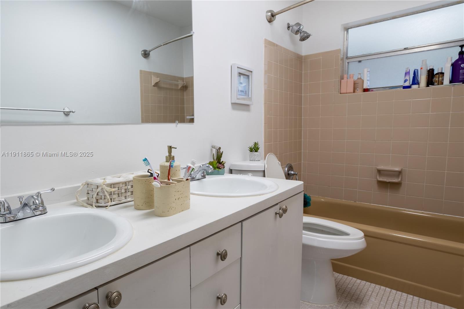 ORIOLE MARGATE SEC 6 - Residential