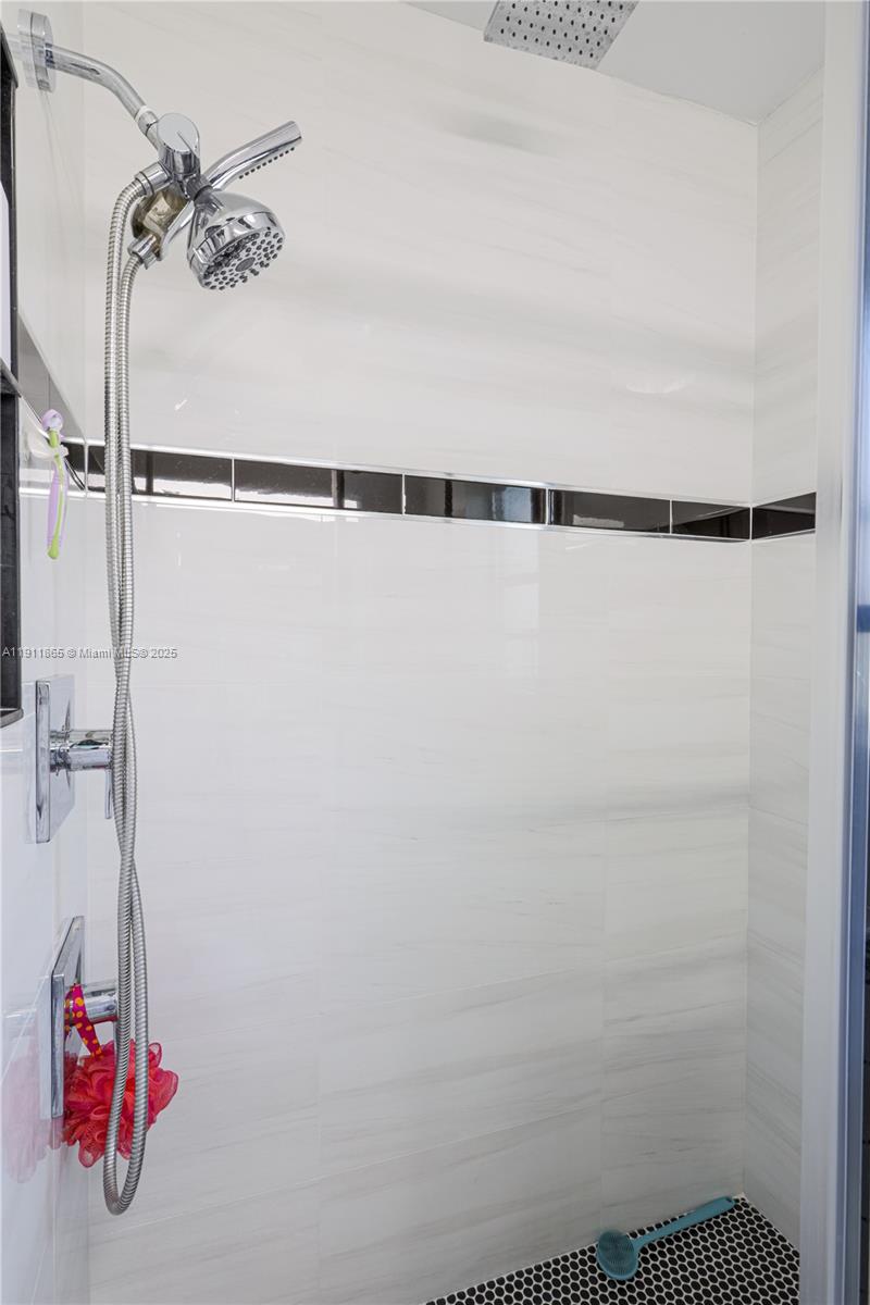 ORIOLE MARGATE SEC 6 - Residential