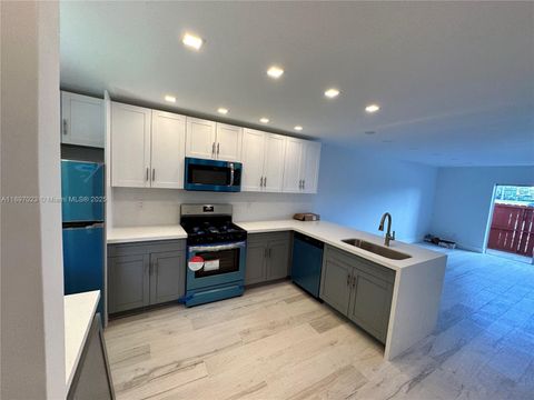8600 SW 67th Ave 906 Pinecrest FL 33156