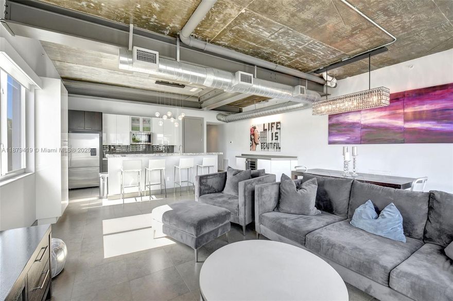 Enjoy a stylish 2-bedroom, 2-bathroom unit with an extra den, currently set up as an office. The open-concept living space is bright and welcoming, featuring a modern kitchen with stainless steel appliances and granite countertops. The primary bedroom includes an en-suite bathroom and walk-in closet, while the second bedroom is spacious and versatile. The den offers a quiet workspace or can be repurposed to fit your needs.
This unit also features a private balcony, in-unit laundry, and assigned parking. Located near shopping and dining, it’s perfect for your seasonal stay.