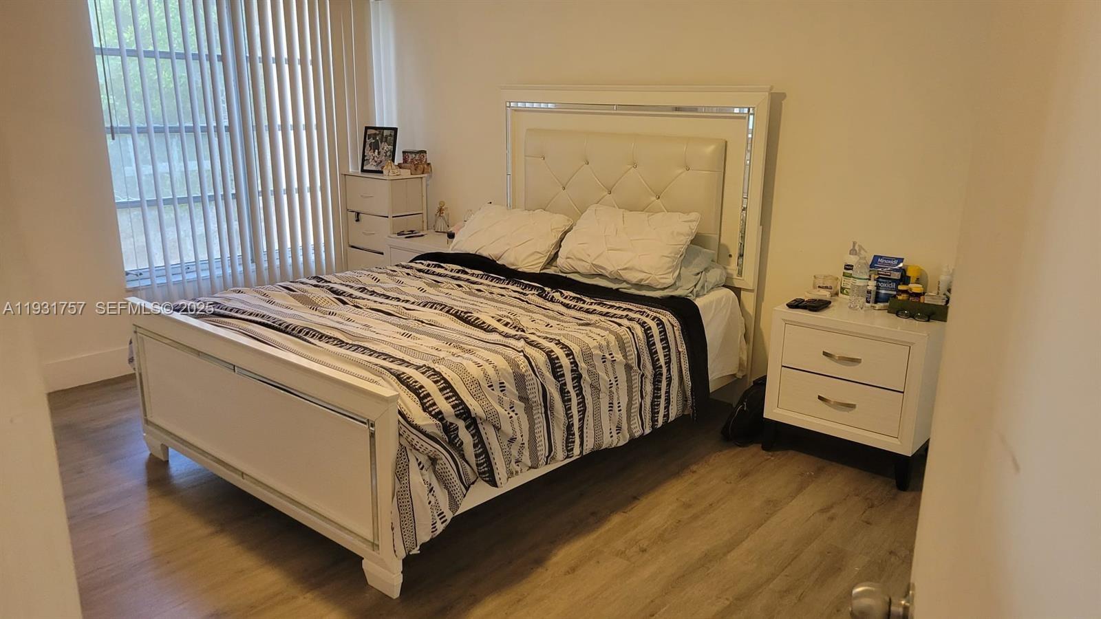 MANORS OF INVERRARY I-4 - Residential Lease