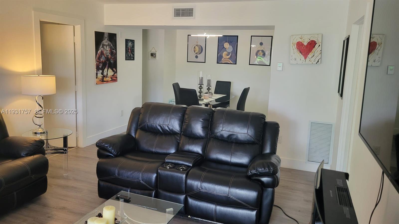 MANORS OF INVERRARY I-4 - Residential Lease