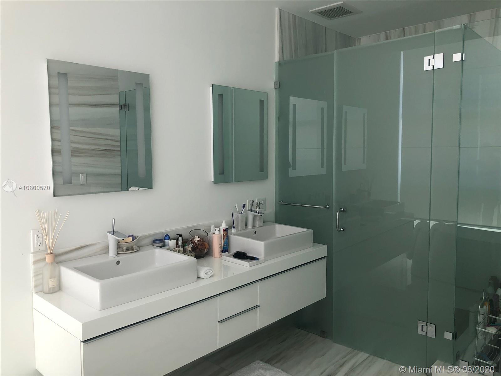 TROPICAL ISLE HOME SUB 4 - Residential