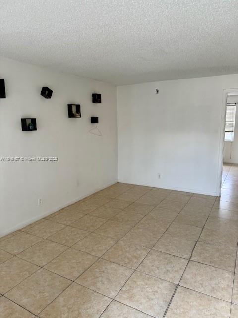 COURTS AT OAKLAND PARK - Residential Lease