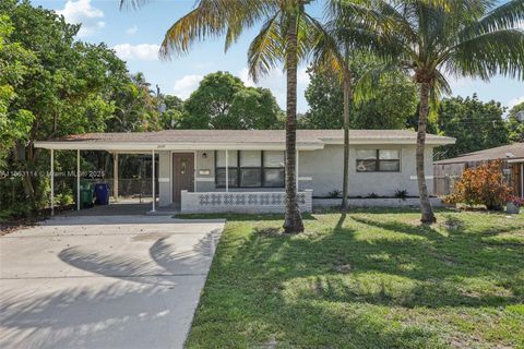 2649 Pine Tree Dr Miramar FL 33023