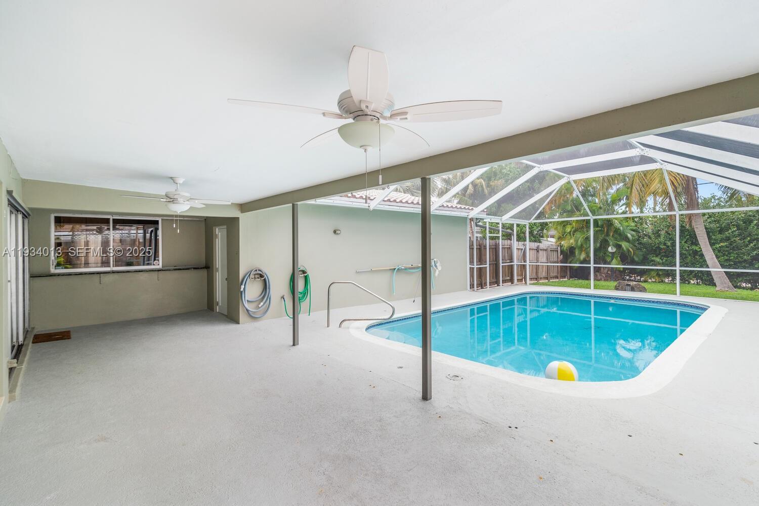 HOLLYWOOD LAKES SECTION - Residential Lease