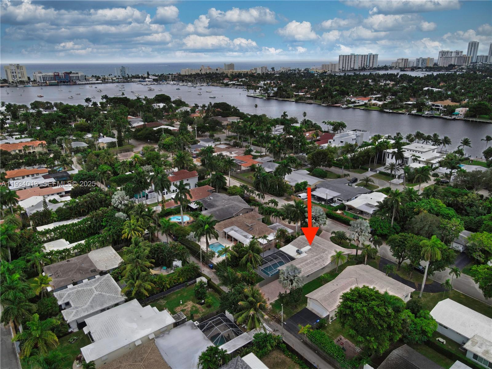 HOLLYWOOD LAKES SECTION - Residential Lease