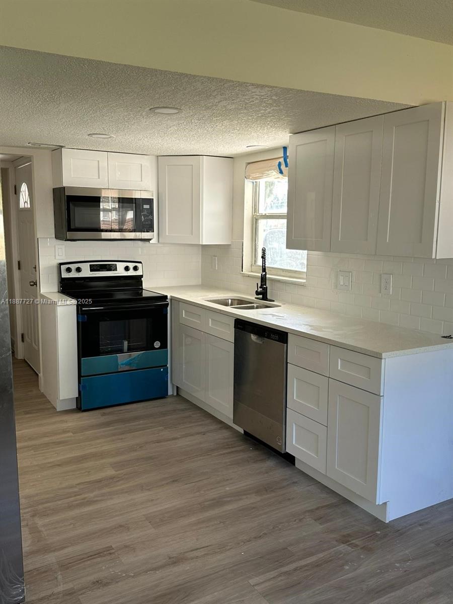 PINE GROVE PARK - Residential