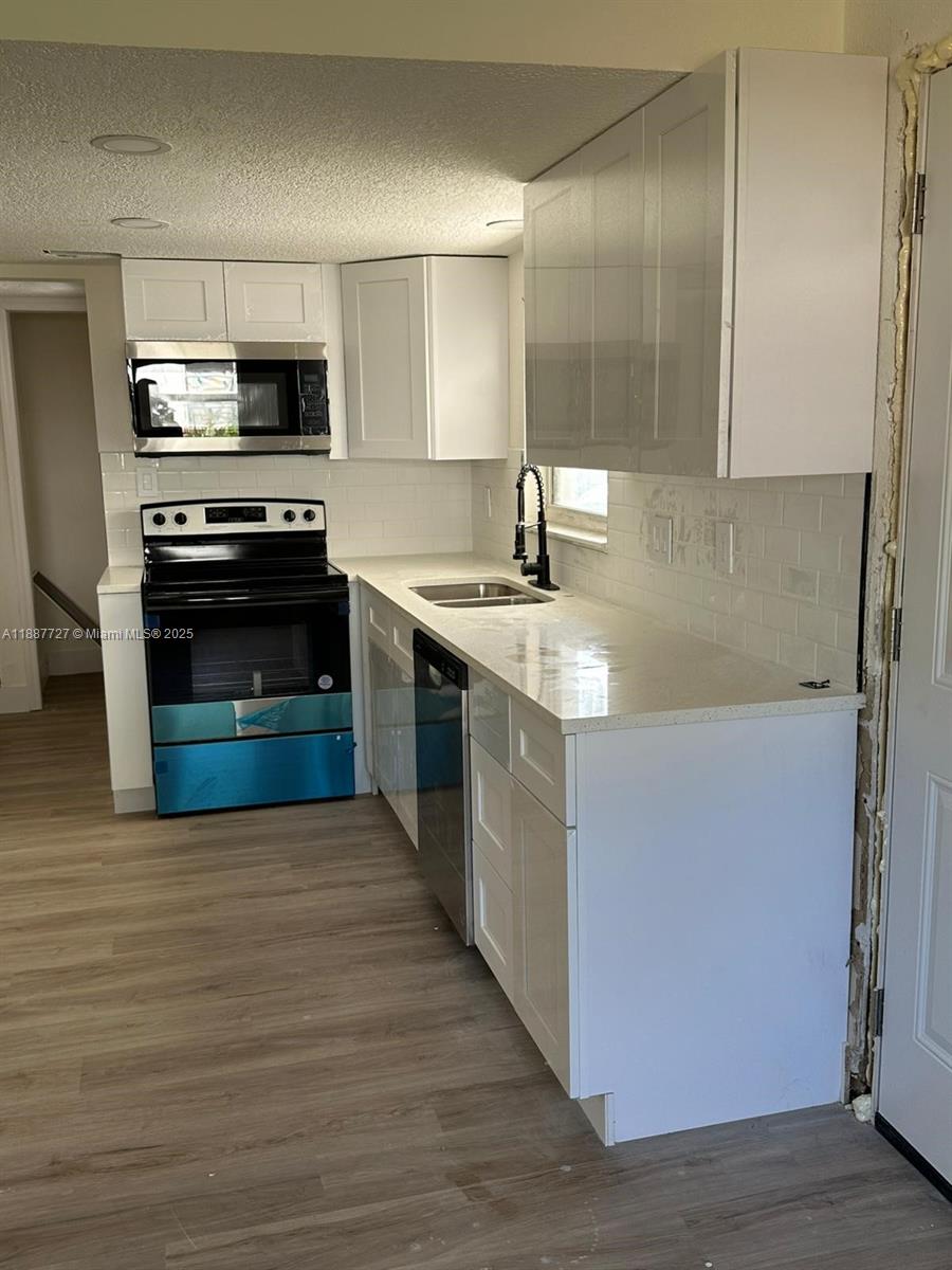 PINE GROVE PARK - Residential