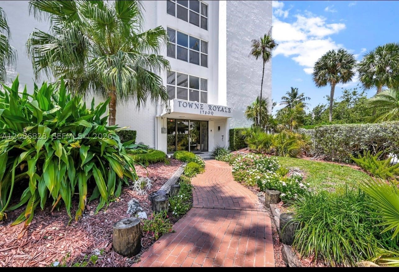 Properties 2 17800 Atlantic Blvd 204