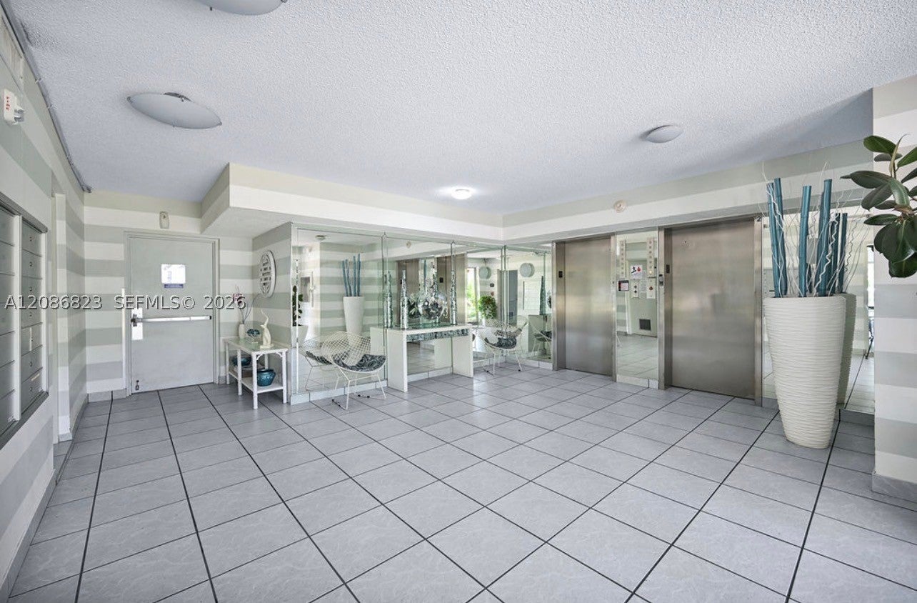 Properties 4 17800 Atlantic Blvd 204
