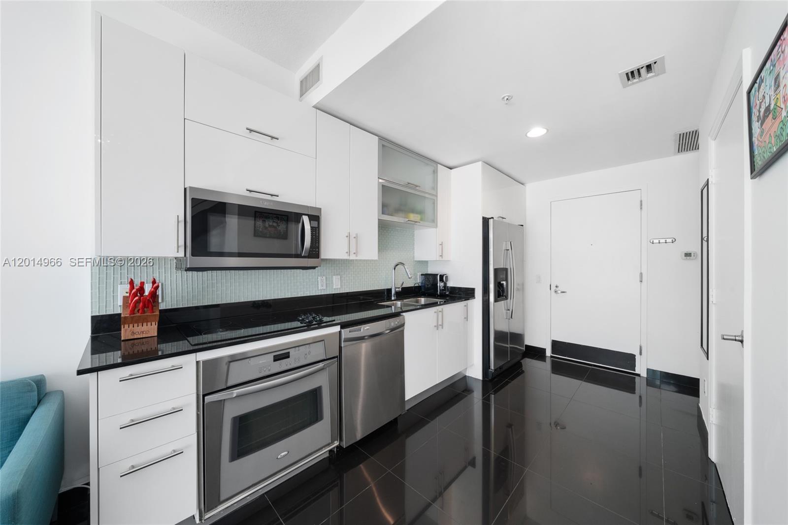 INFINITY AT BRICKELL COND - Residential