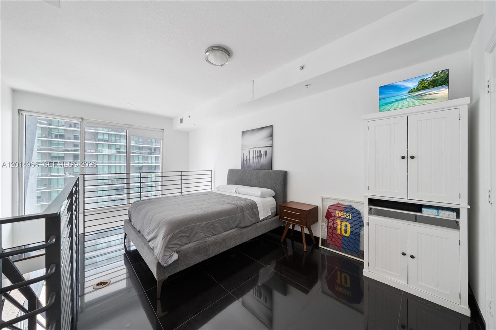 INFINITY AT BRICKELL COND - Residential