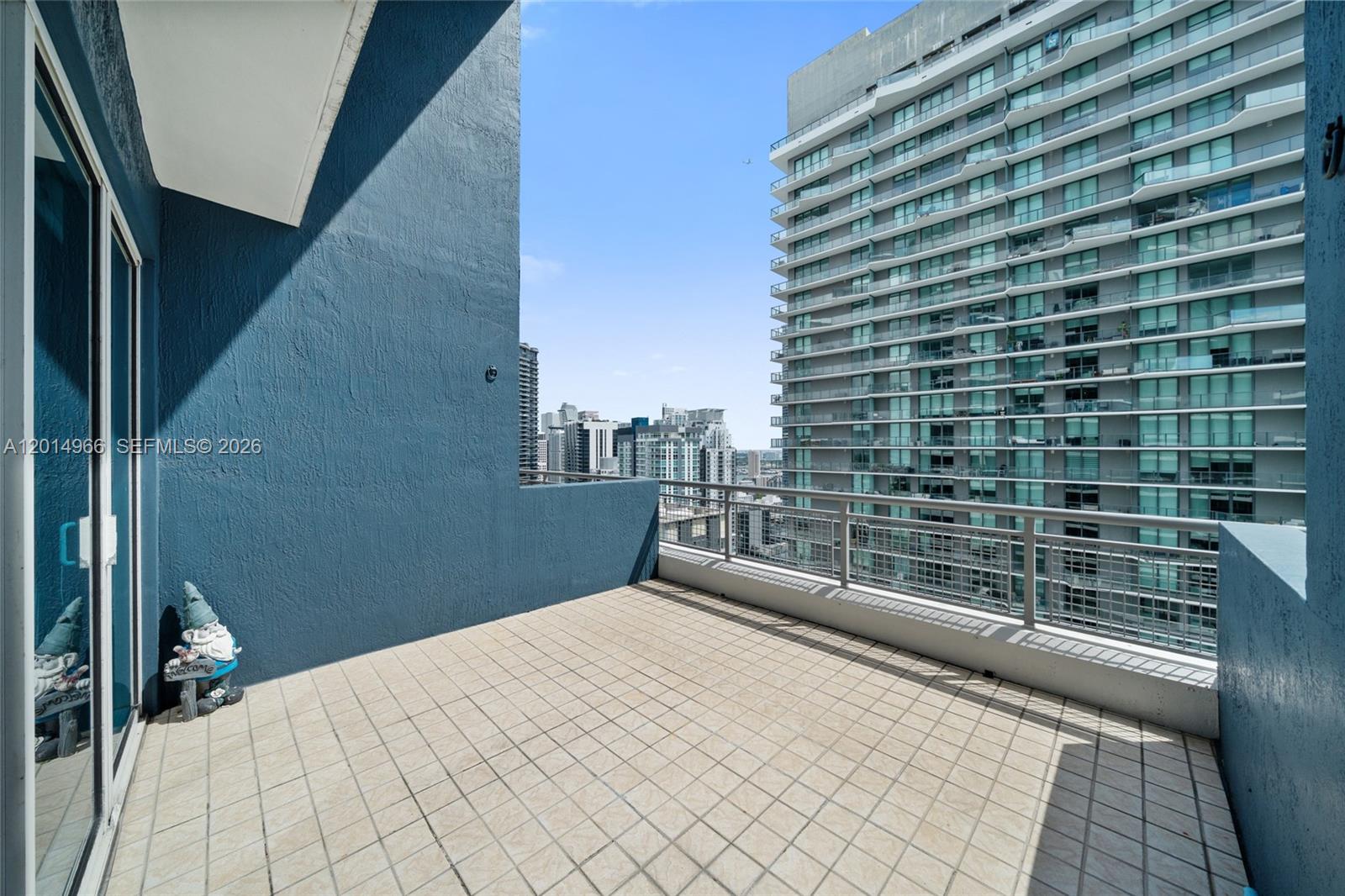 INFINITY AT BRICKELL COND - Residential