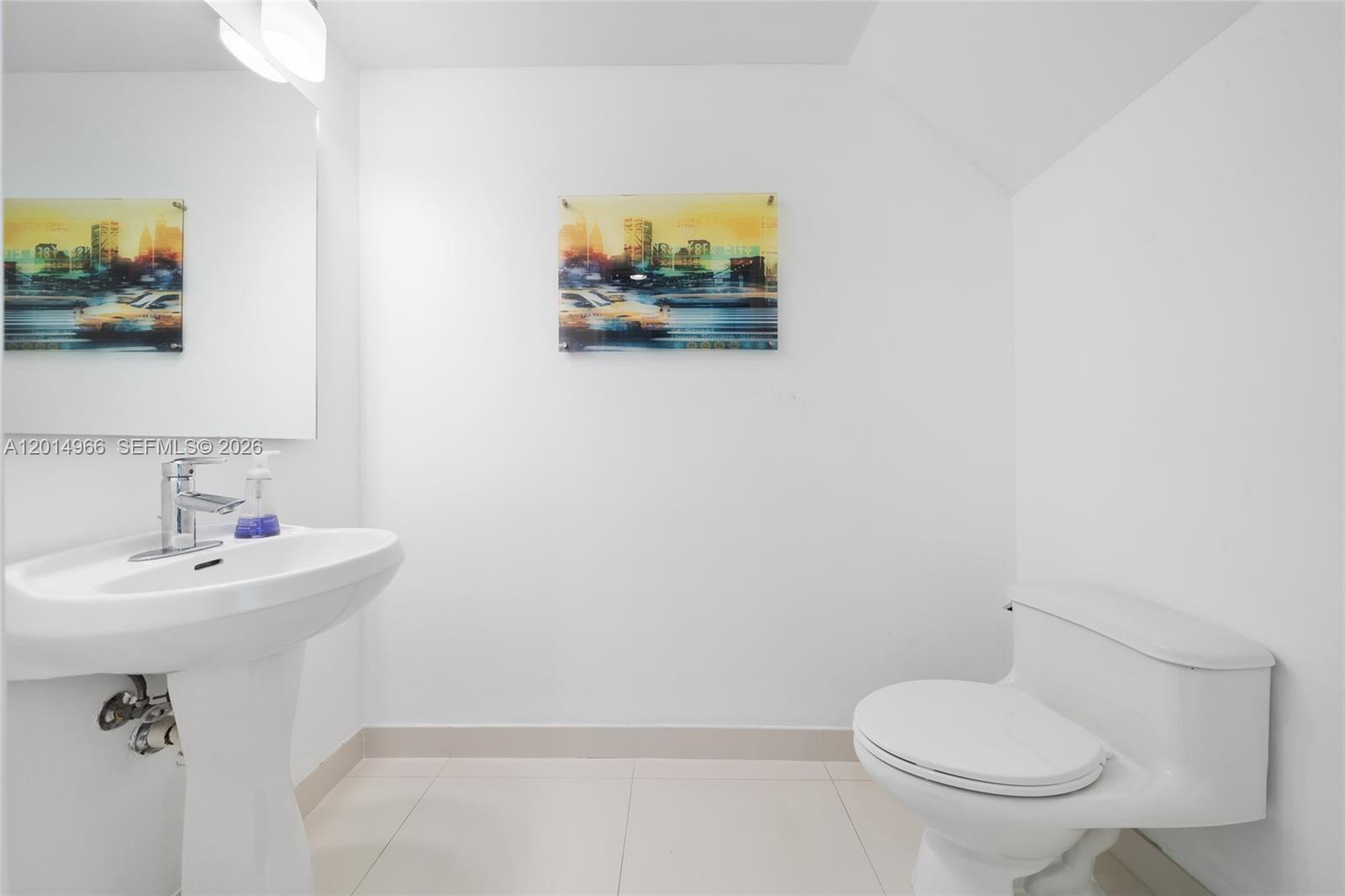 INFINITY AT BRICKELL COND - Residential
