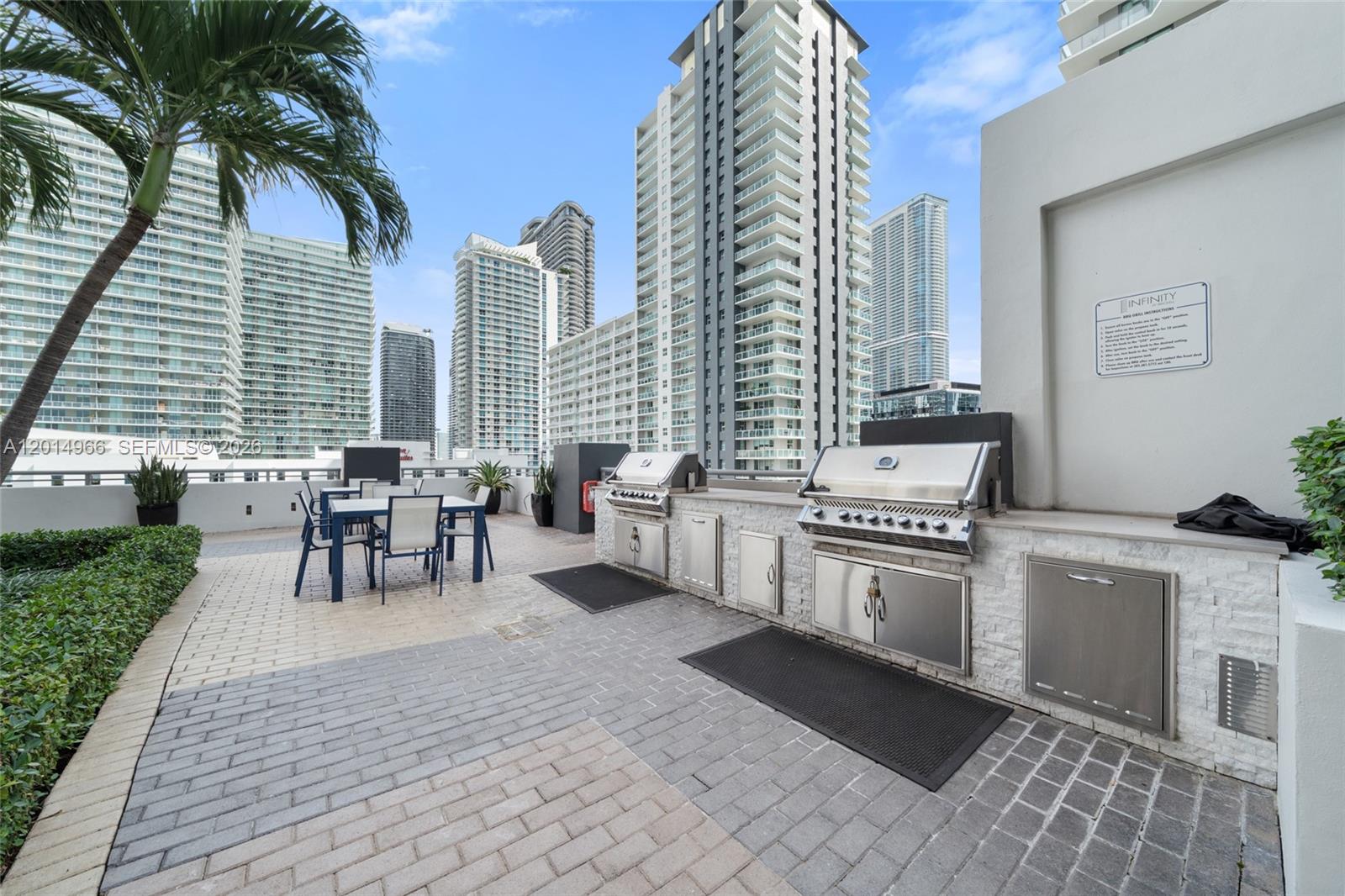 INFINITY AT BRICKELL COND - Residential