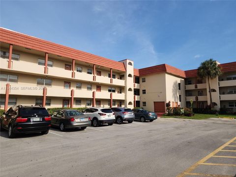 Photo of 2931 E Sunrise Lakes Dr #205, Sunrise, FL 33322 (MLS # A11944354)