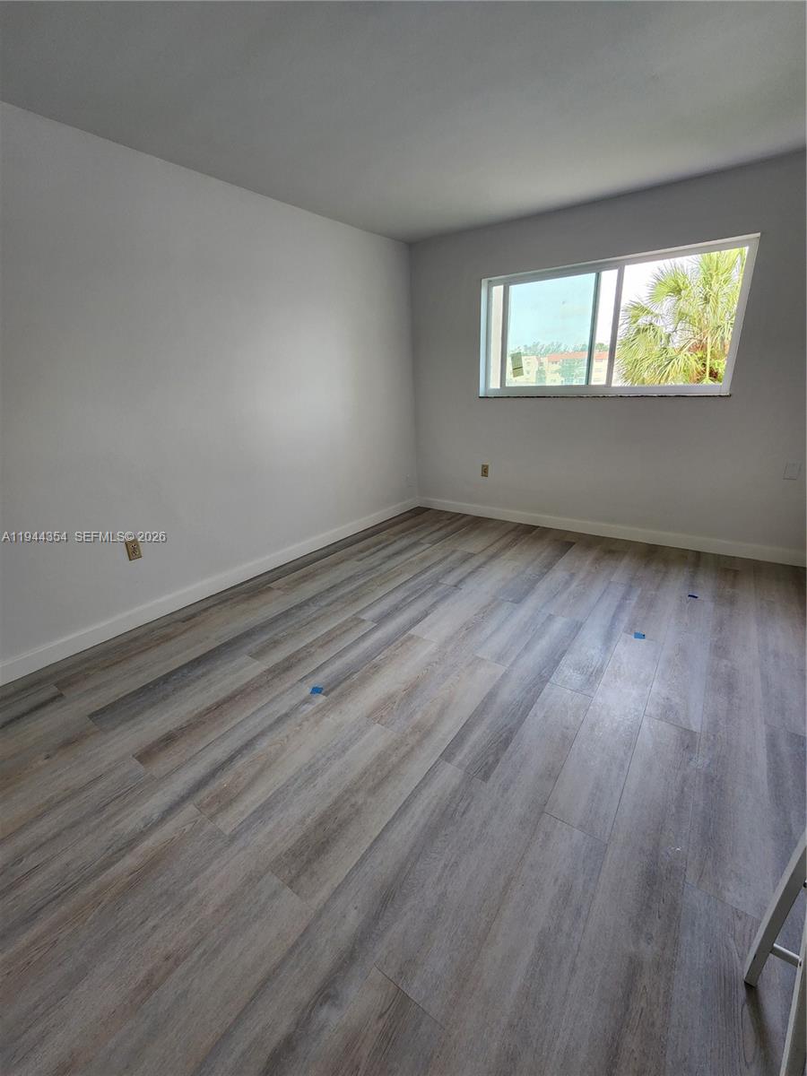 SUNRISE LAKES 17 CONDO - Residential