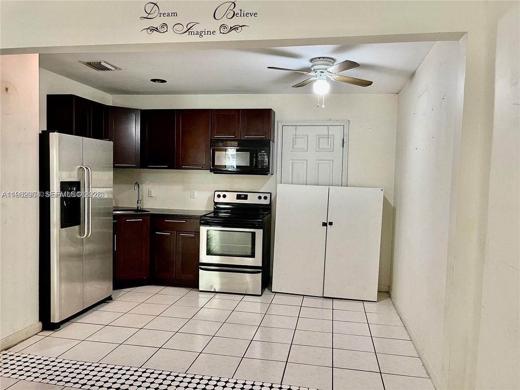 Photo of Wilton Manors, FL 33305 (MLS # A11982964)