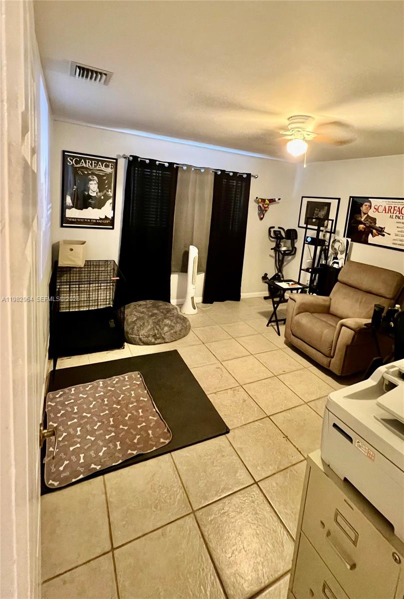 CORAL POINT - Residential Lease