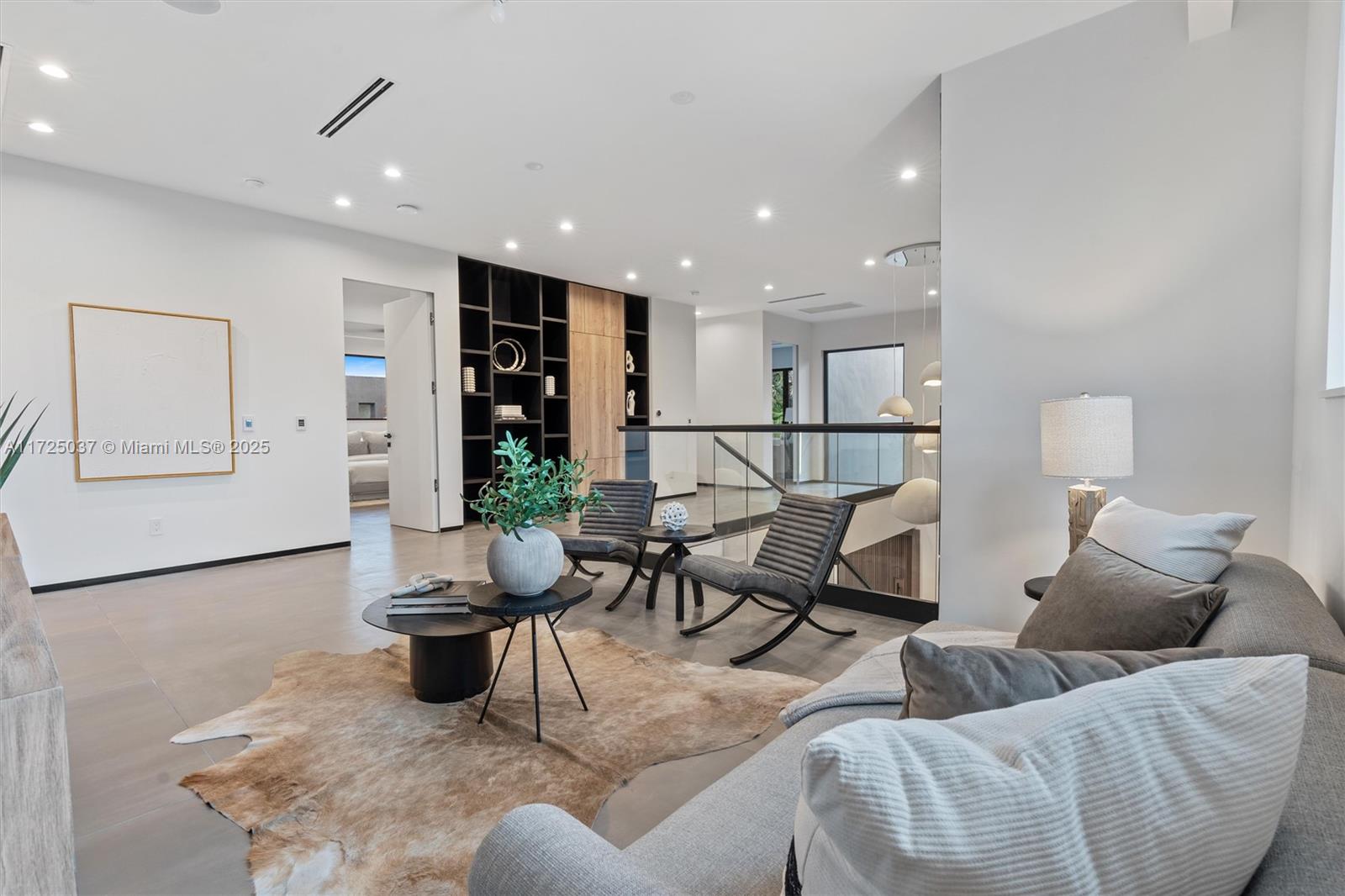 RIO VISTA ISLES - Residential