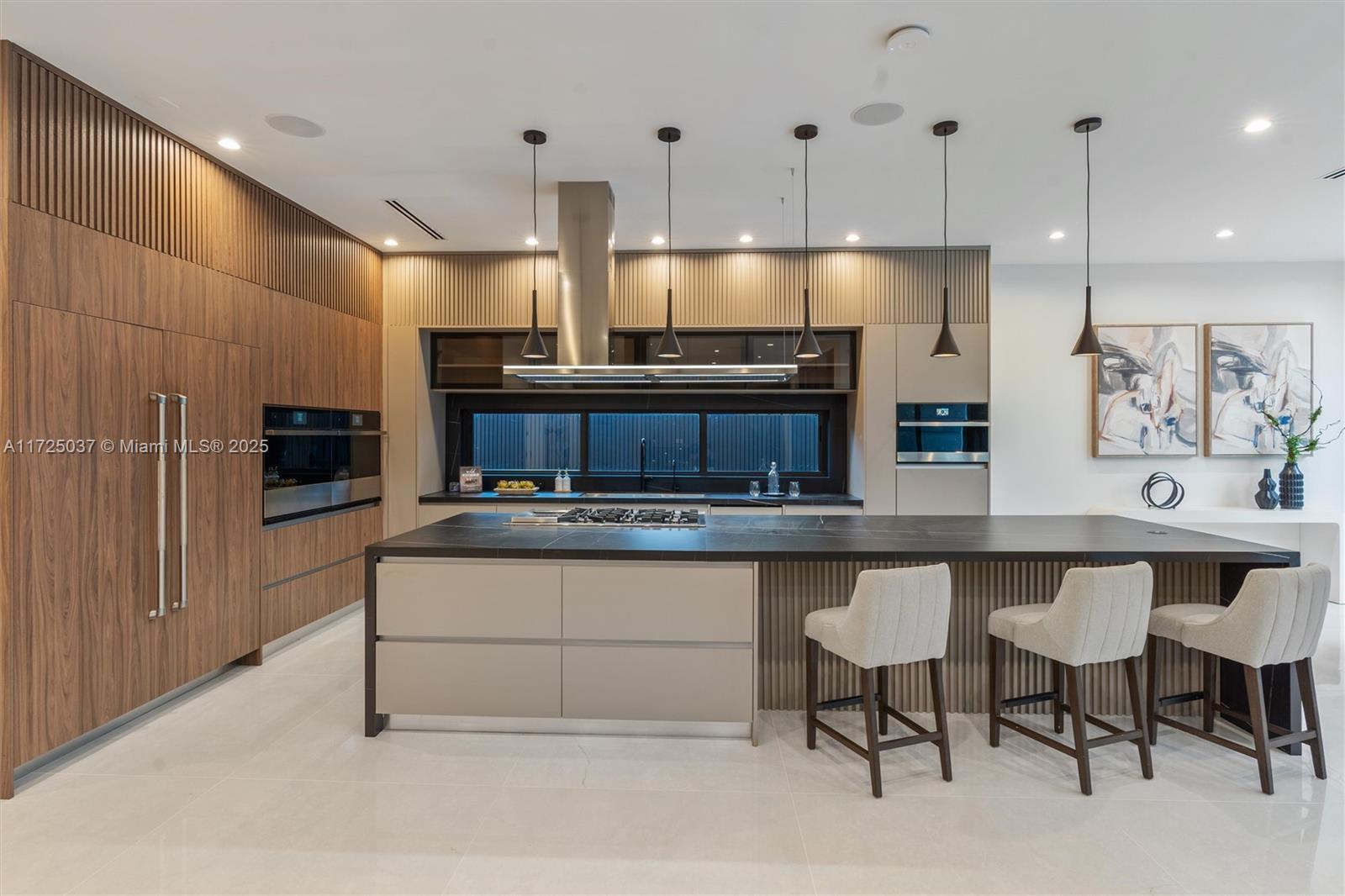 RIO VISTA ISLES - Residential