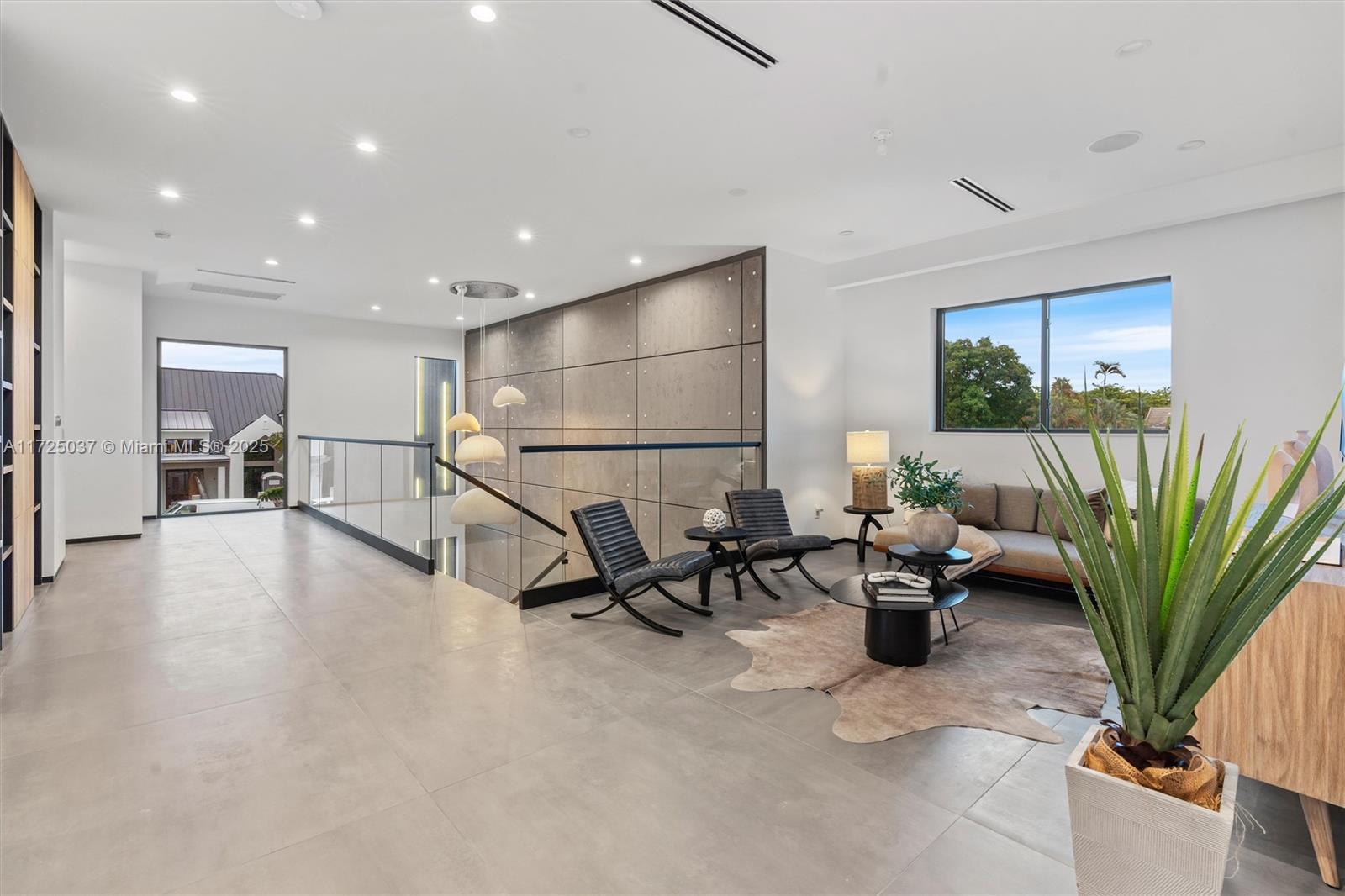 RIO VISTA ISLES - Residential