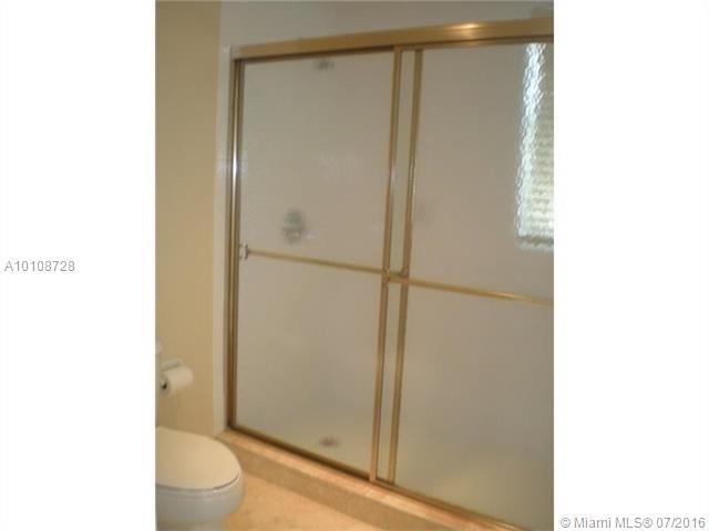 DOWNTOWN DADELAND CONDO N - Residential Lease