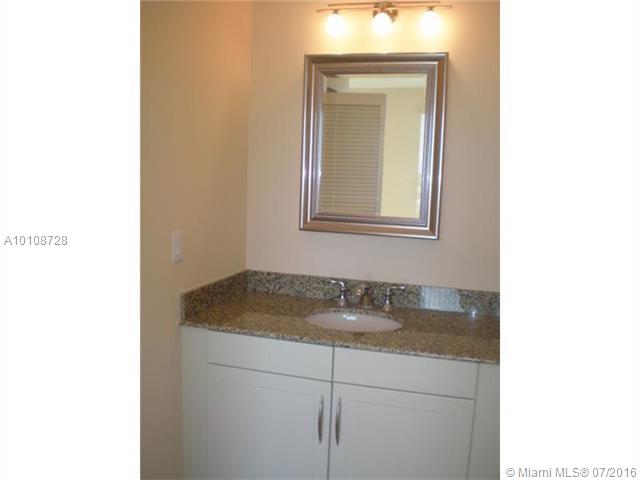 DOWNTOWN DADELAND CONDO N - Residential Lease