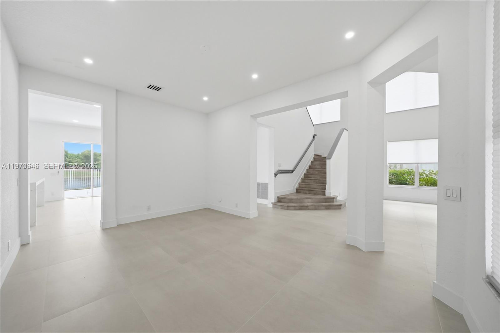 1887 Harbor View Cir