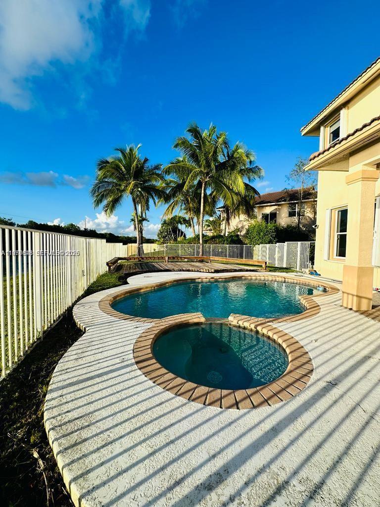 SECTOR 7-PARCEL Q - Residential